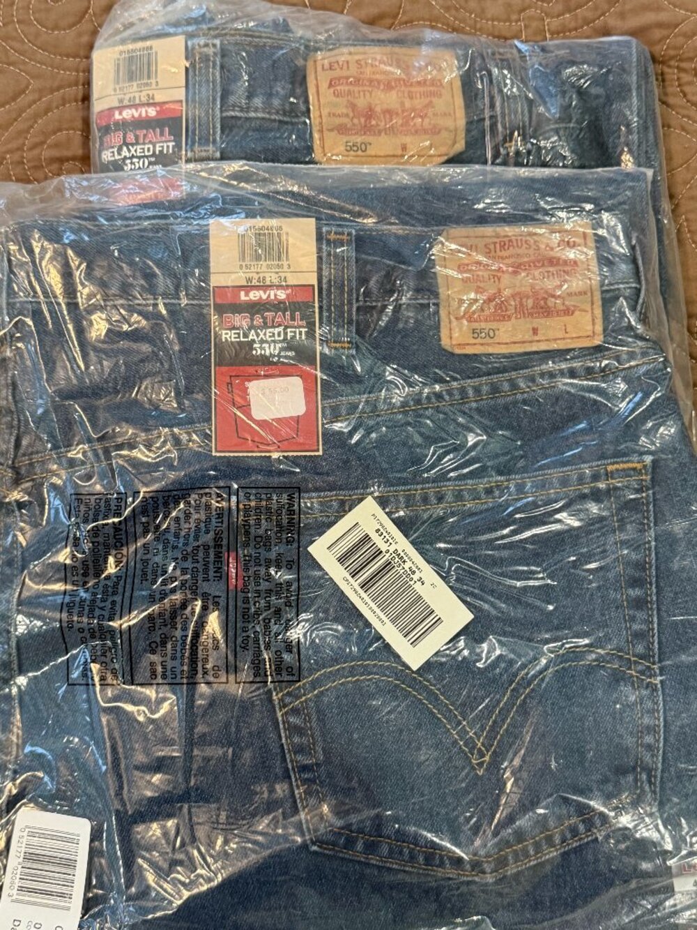NWT LEVIS BIG AND TALL RELAXED FIT 550 48X34